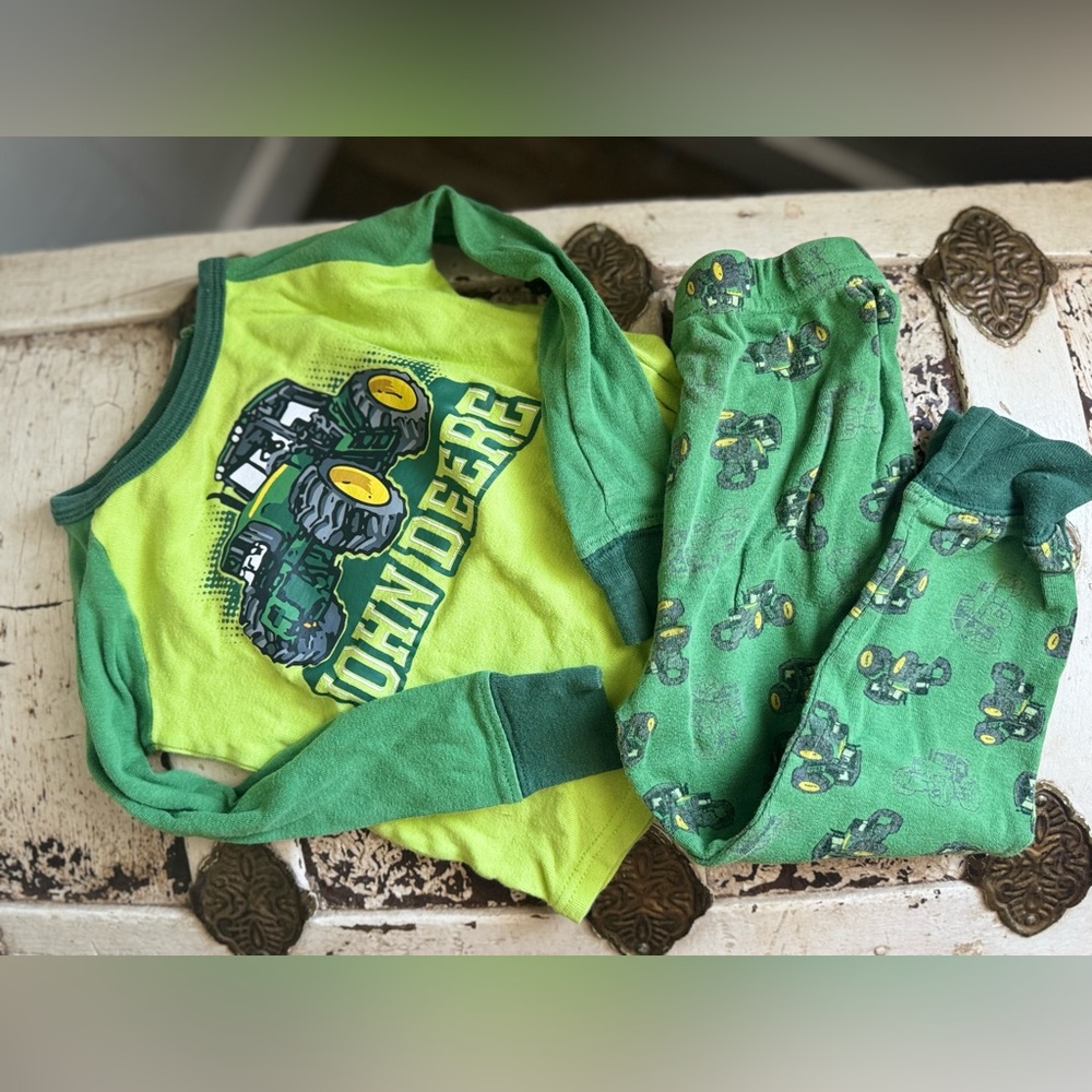 John Deere 3T Green Tractor Pajama Set